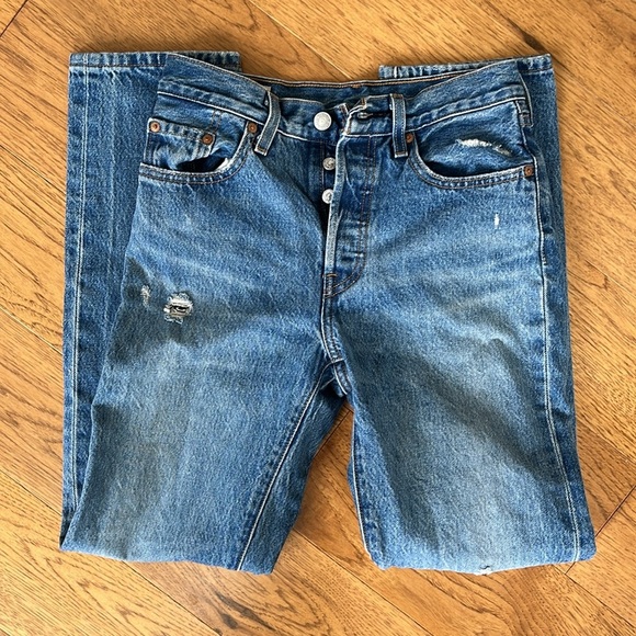 Levi’s 501 Straight-Leg Jeans Medium Wash - Picture 8 of 9